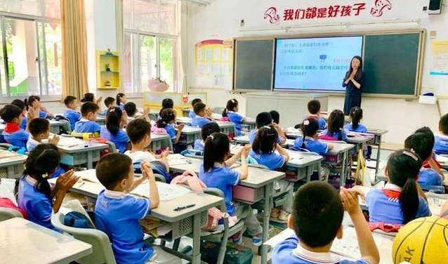 化为甘霖滋润每一株嫩芽让教育均衡发展的红利惠及更多家庭