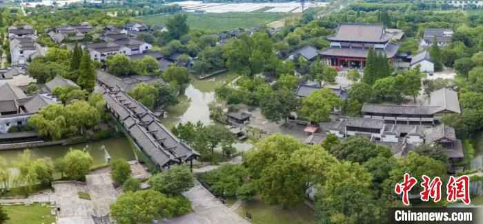 嘉兴市委书记客串主播当游客 云上+线下同步启动旅游季